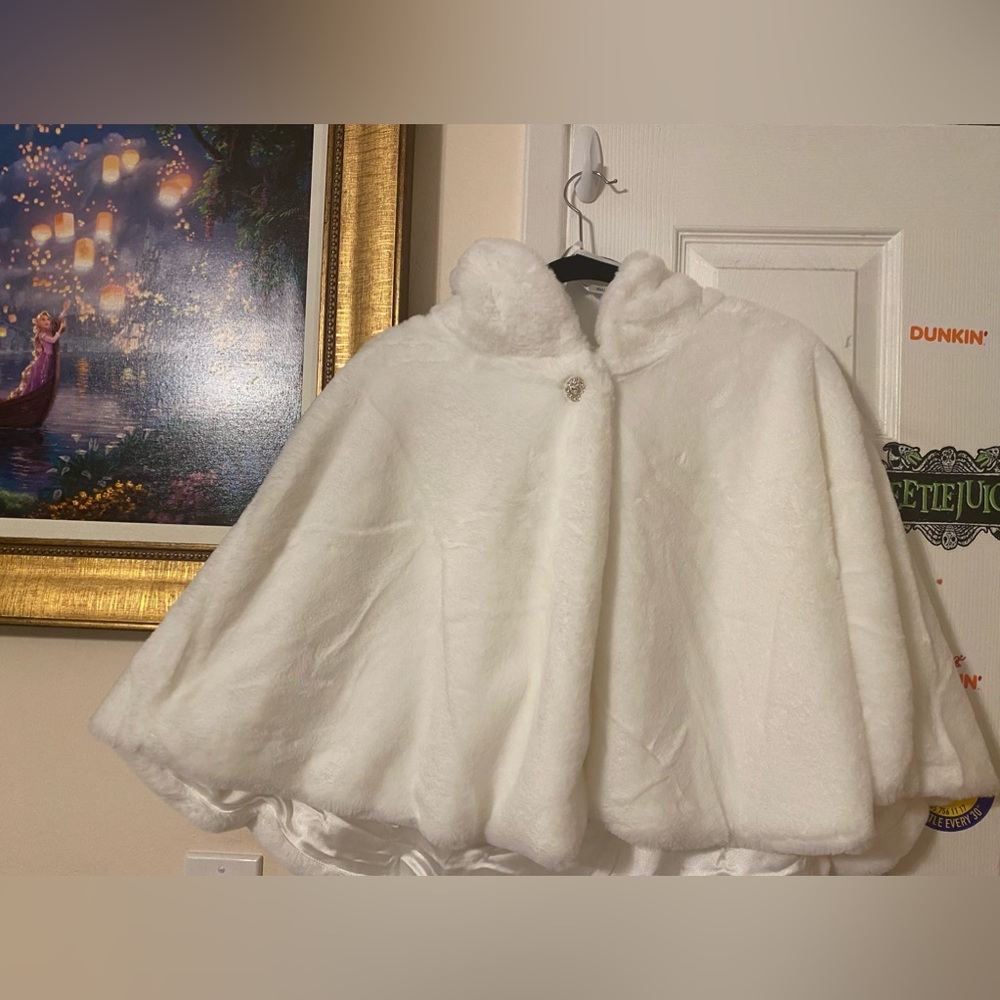 White shoulder dress cover
